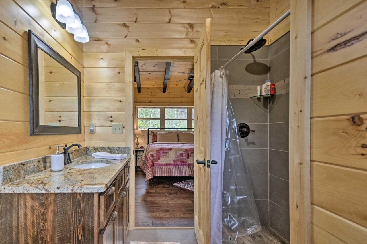 Hilltop Cabin On 5 Acres With Hot Tub And Waterfall! Bryson City Eksteriør bilde