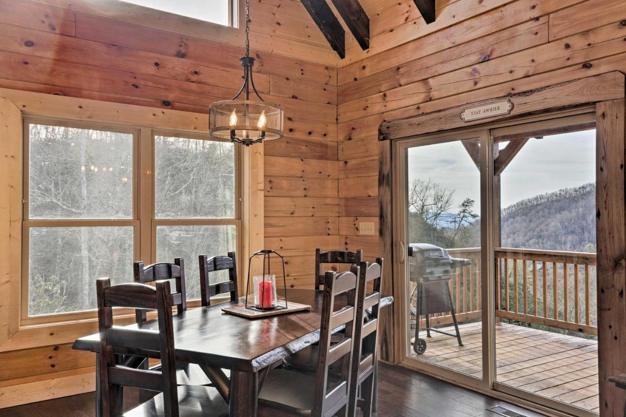 Hilltop Cabin On 5 Acres With Hot Tub And Waterfall! Bryson City Eksteriør bilde