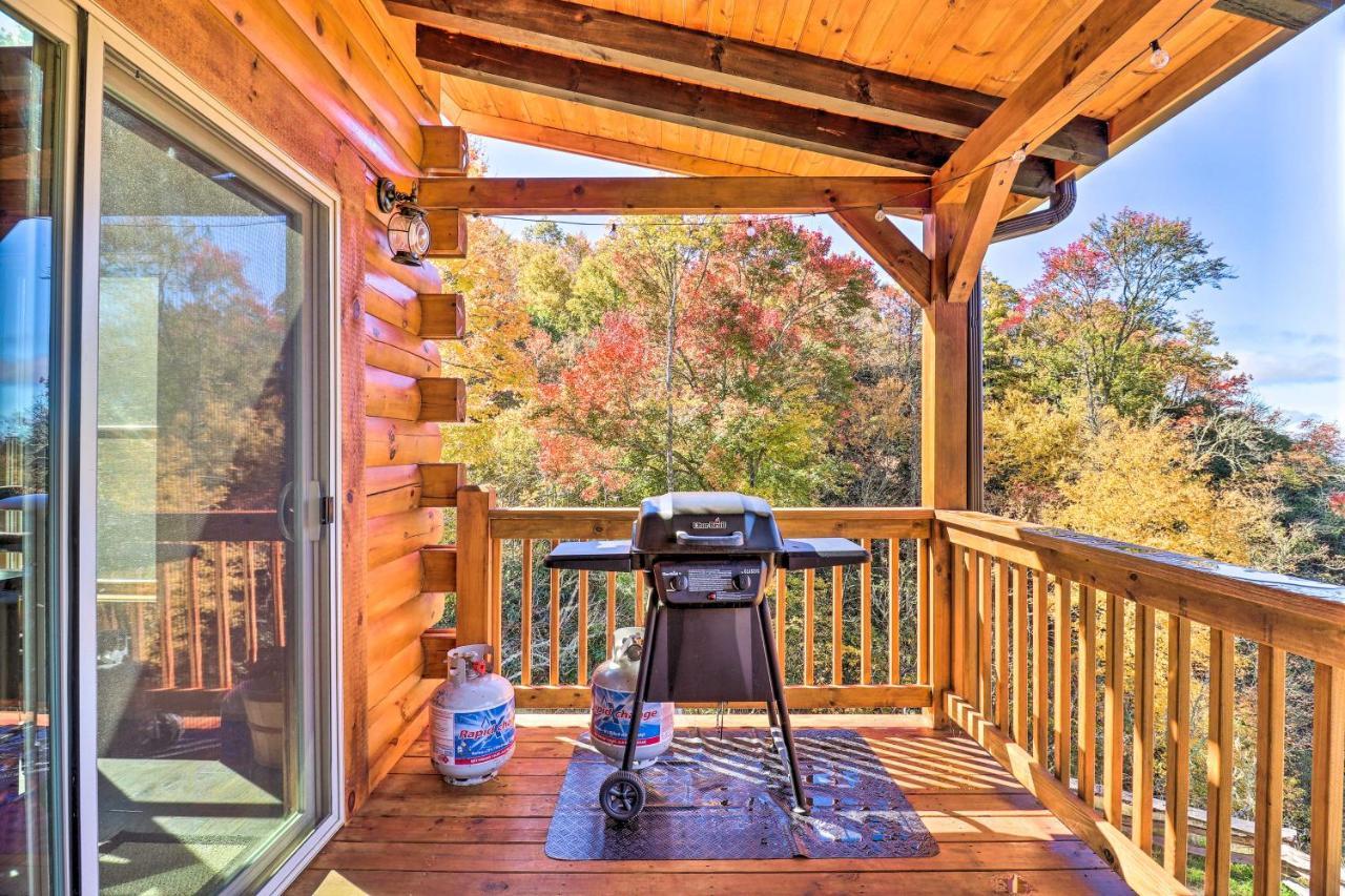Hilltop Cabin On 5 Acres With Hot Tub And Waterfall! Bryson City Eksteriør bilde